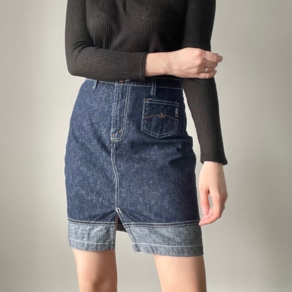 90’s denim skirt / size 9 medium - Picture 2 of 9